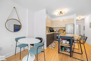 505 W 47th St, New York City, NY 10036 - Photo 3