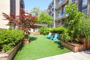 505 W 47th St, New York City, NY 10036 - Photo 13