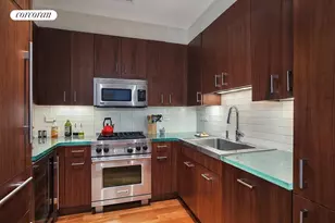 33 W 56th St, New York, NY 10019 - Photo 5
