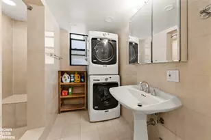 54 W 74th St, New York City, NY 10023 - Photo 11