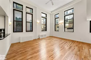 54 W 74th St, New York City, NY 10023 - Photo 5
