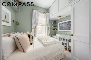 237 W 11th St, New York City, NY 10014 - Photo 9