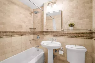 40 E 9th St, New York City, NY 10003 - Photo 9