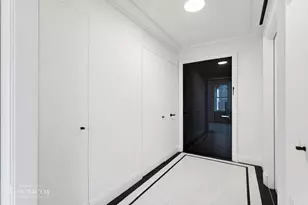 303 Park Ave, New York City, NY 10017 - Photo 9