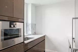 303 Park Ave, New York City, NY 10017 - Photo 3