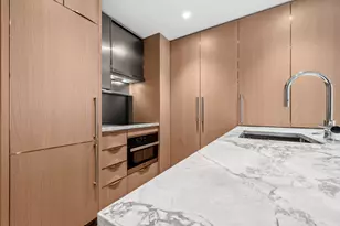 111 W 56th St, New York City, NY 10019 - Photo 3