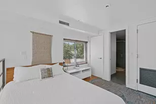 96 Woodpoint Rd, New York City, NY 11211 - Photo 7