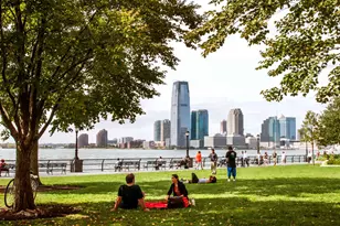 2 River Ter., New York City, NY 10282 - Photo 23