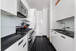 46-30 Center Blvd, New York City, NY 11109 - Photo 5