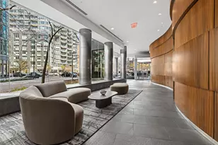 46-30 Center Blvd, New York City, NY 11109 - Photo 15