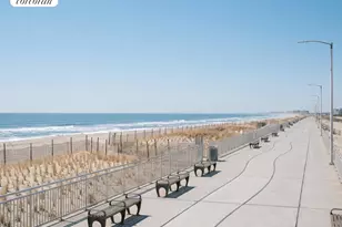 133 Beach 116th St, New York City, NY 11694 - Photo 11