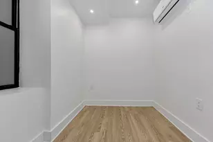 356 W 48th St, New York City, NY 10036 - Photo 21
