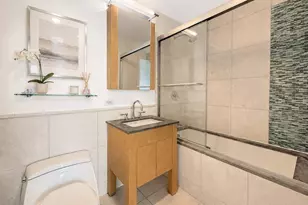 350 W 42nd St, New York, NY 10036 - Photo 5