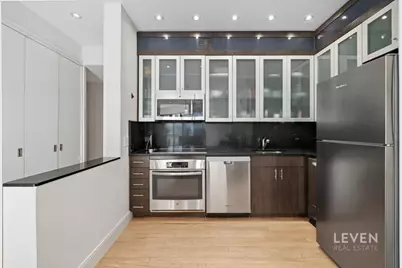 200 E 61st Street #41AB, New York City, NY 10065 - Photo 11