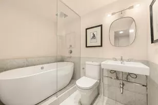200 W Houston St, New York City, NY 10014 - Photo 17