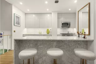 200 W Houston St, New York City, NY 10014 - Photo 21