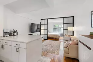 345 E 54th St, New York, NY 10022 - Photo 5