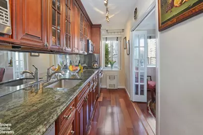 166 E 63rd Street #16C, New York City, NY 10065 - Photo 5