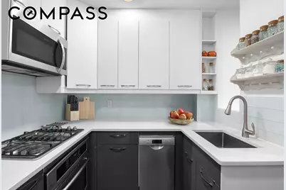 44-27 Purves Street #4A, New York City, NY 11101 - Photo 3