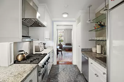 26 Washington Square N, New York, NY 10011 - Photo 11