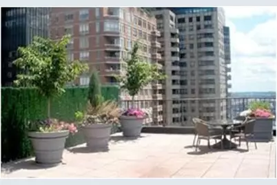 212 E 47th Street #32C, New York, NY 10017 - Photo 11