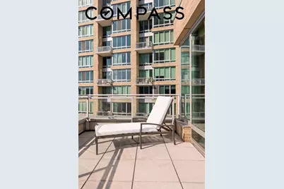 46-30 Center Boulevard #610, New York City, NY 11109 - Photo 11