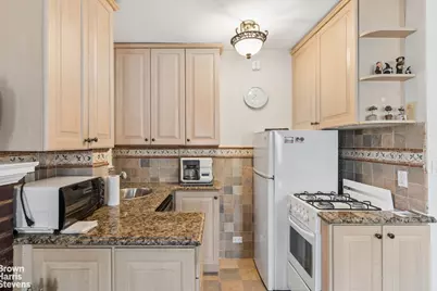 150 Burns Street #3F, New York City, NY 11375 - Photo 9