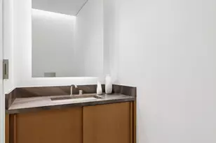 611 W 56th St, New York City, NY 10019 - Photo 9