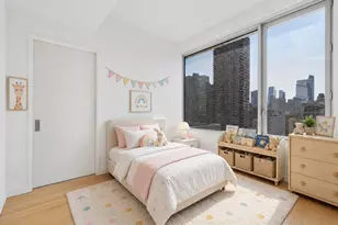 611 W 56th St, New York City, NY 10019 - Photo 9