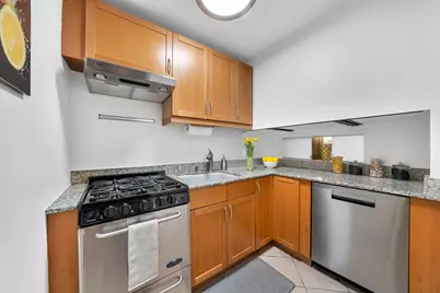 39 E 12th Street #410, New York City, NY 10003 - Photo 7