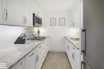 135 W 70th Street #2G, New York City, NY 10023 - Photo 5