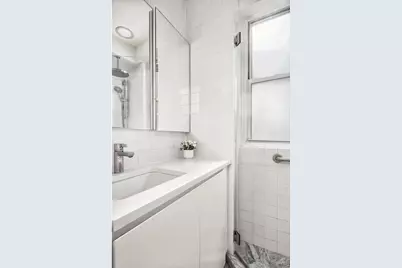 126 W 73rd Street #5C, New York City, NY 10023 - Photo 9