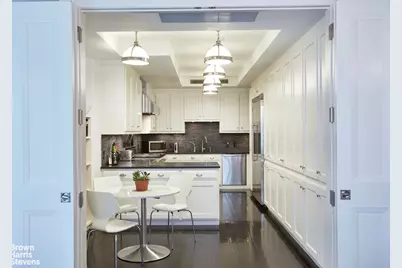 180 E 93rd Street #4, New York City, NY 10128 - Photo 5