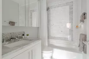 200 E 94th St, New York City, NY 10128 - Photo 7