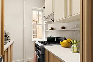 951 President St, New York City, NY 11215 - Photo 3