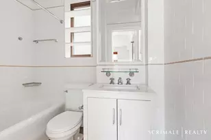 330 W 72nd St, New York City, NY 10023 - Photo 5
