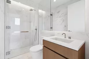 611 W 56th St, New York City, NY 10019 - Photo 11