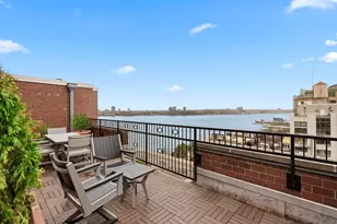 366 W 11th St, New York City, NY 10014 - Photo 7