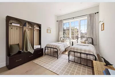 84 Oak Street #3B, New York City, NY 11222 - Photo 9
