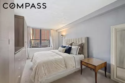 301 E 62nd Street #2B, New York City, NY 10065 - Photo 7