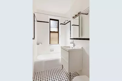 385 Argyle Road #3E, New York City, NY 11218 - Photo 3