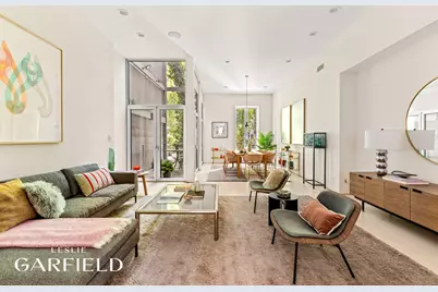 240 E 61st Street, New York City, NY 10065 - Photo 5