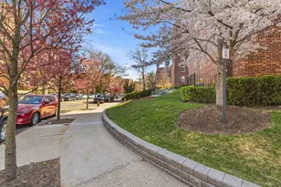5621 Netherland Ave, New York City, NY 10471 - Photo 11