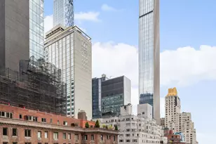 77 W 55th St, New York City, NY 10019 - Photo 7
