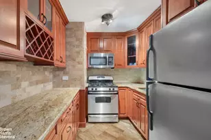 333 Pearl St, New York City, NY 10038 - Photo 3