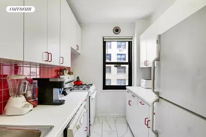 425 E 79th Street #8D, New York City, NY 10021 - Photo 11