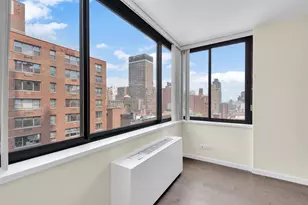 300 E 62nd St, New York City, NY 10065 - Photo 3
