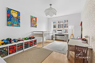 165 W 20th St, New York, NY 10011 - Photo 5