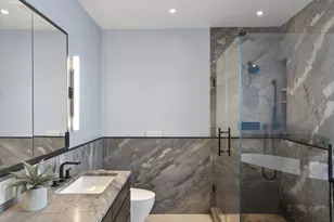 207 E 57th St, New York City, NY 10022 - Photo 11