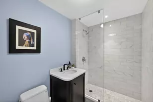 207 E 57th St, New York City, NY 10022 - Photo 19